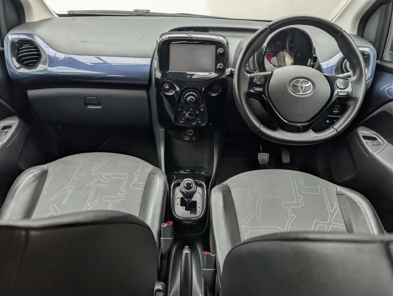 2017 TOYOTA AYGO 2017 TOYOTA AYGO