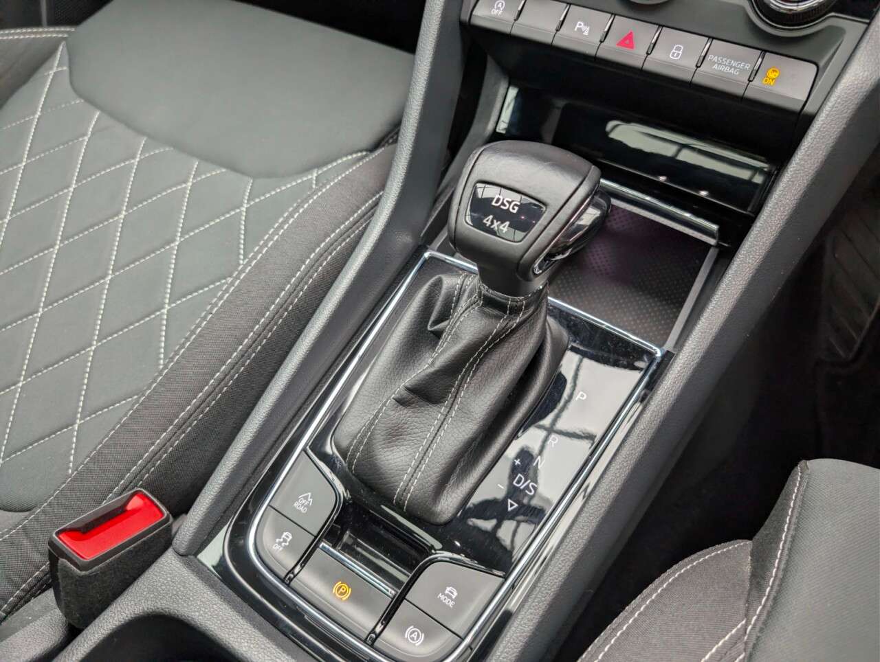 2020 SKODA KAROQ 2020 SKODA KAROQ