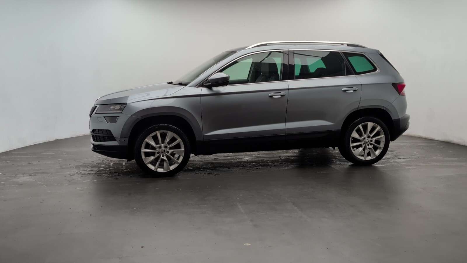 2021 SKODA KAROQ 2021 SKODA KAROQ