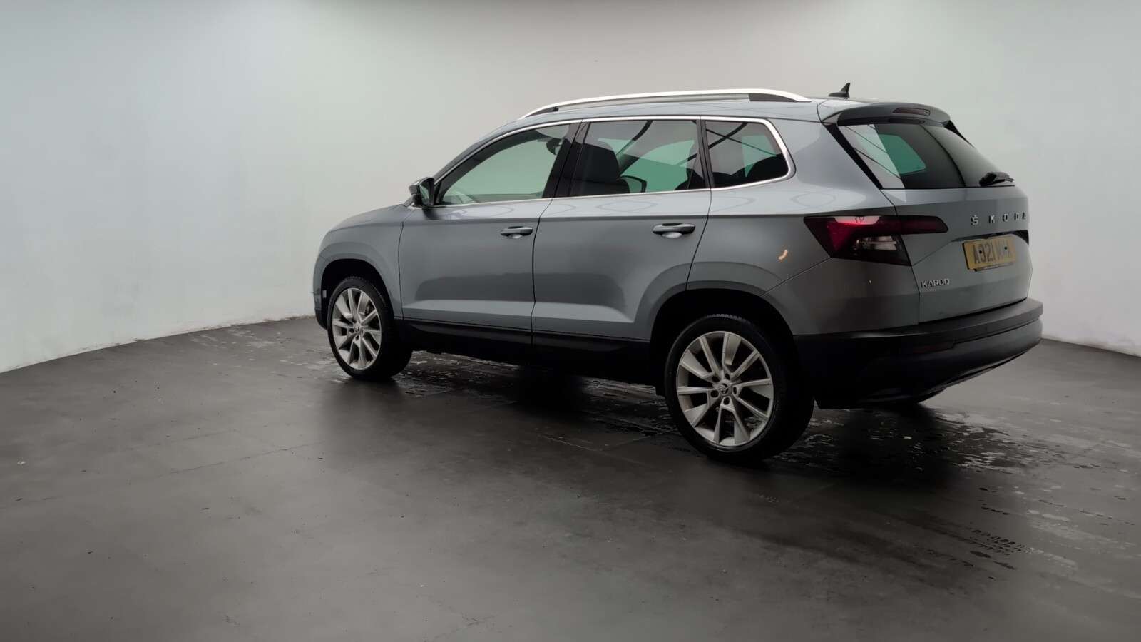 2021 SKODA KAROQ 2021 SKODA KAROQ