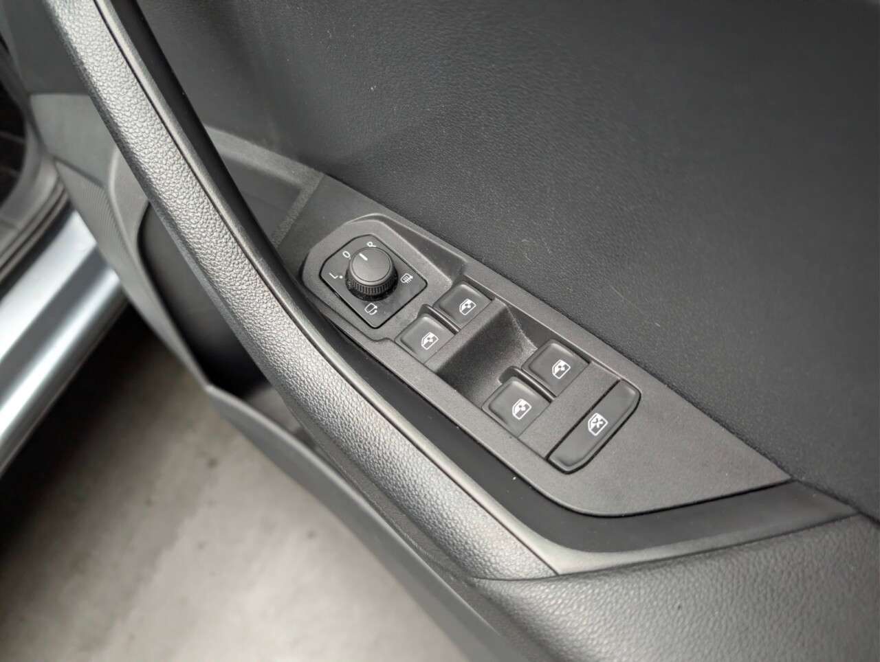 2021 SKODA KAROQ 2021 SKODA KAROQ