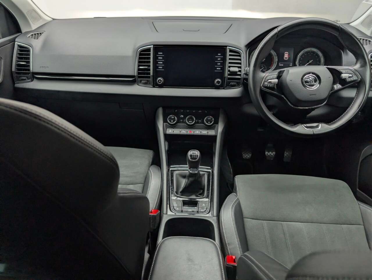 2021 SKODA KAROQ 2021 SKODA KAROQ