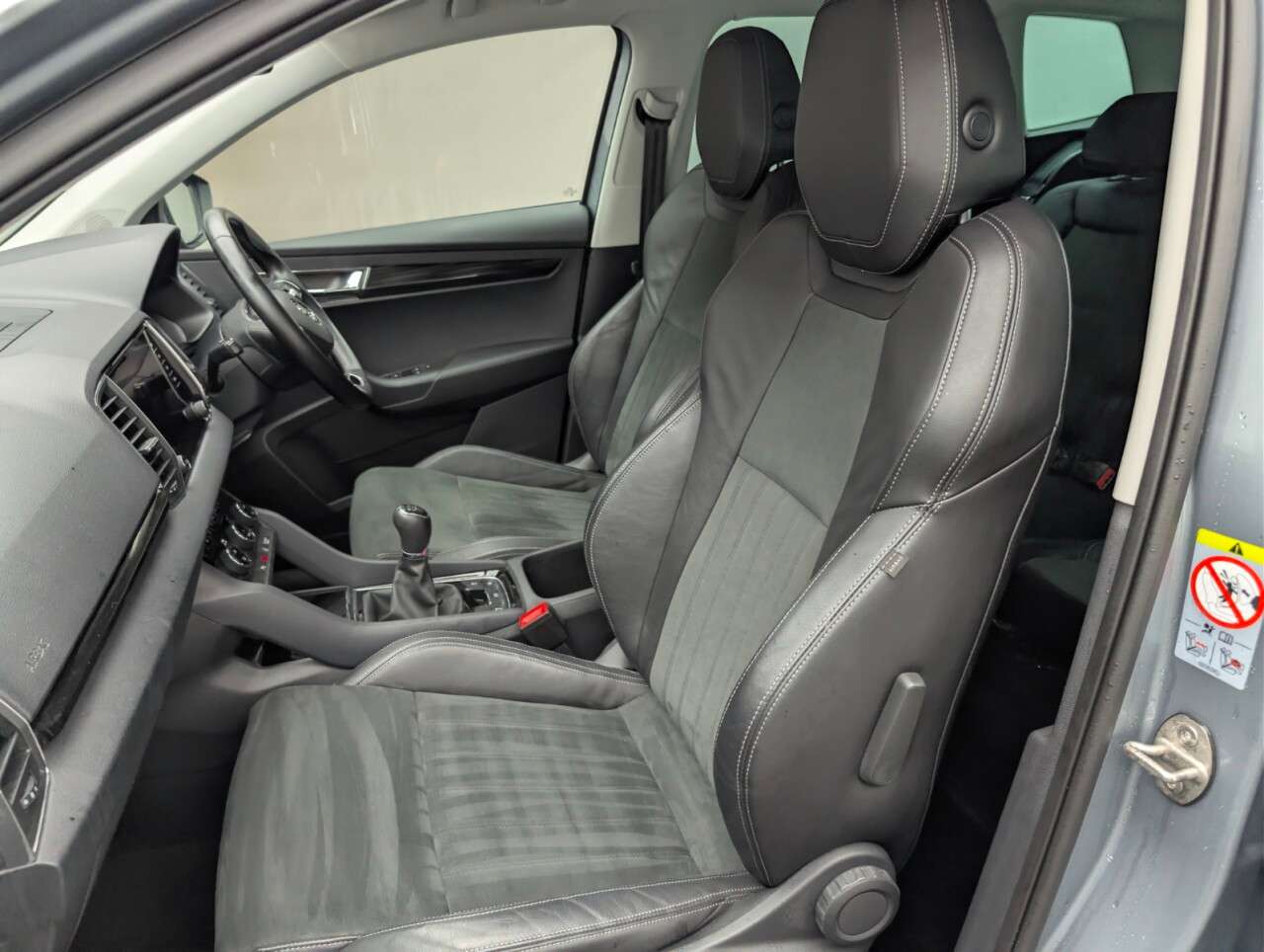 2021 SKODA KAROQ 2021 SKODA KAROQ