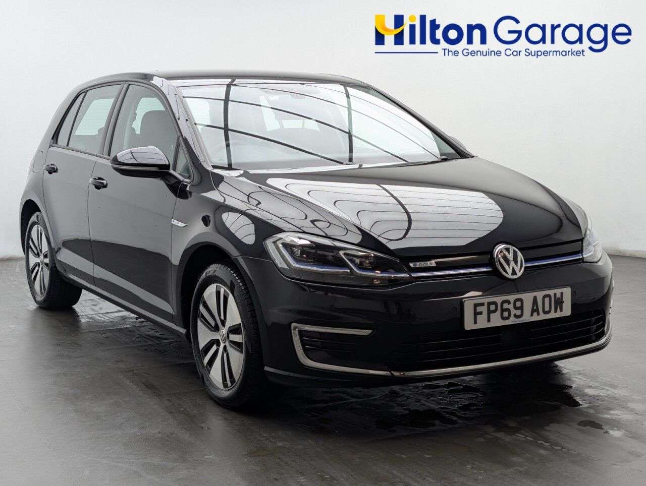A 2019 VOLKSWAGEN E-GOLF 35.8kWh e-Golf Hatchback 5dr Electric Auto (136 ps) APPLE CARPLAY+CRUISE CO A 2019 VOLKSWAGEN E-GOLF 35.8kWh e-Golf Hatchback 5dr Electric Auto (136 ps) APPLE CARPLAY+CRUISE CO