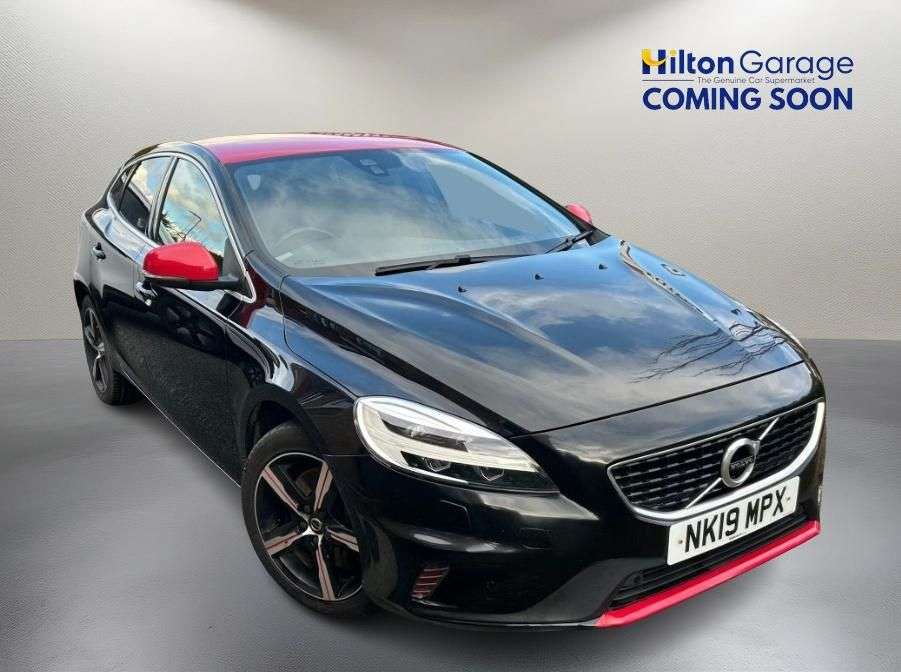 A 2019 VOLVO V40 1.5 T2 R-Design Edition Hatchback 5dr Petrol Auto Euro 6 (s/s) (122 ps) PAR A 2019 VOLVO V40 1.5 T2 R-Design Edition Hatchback 5dr Petrol Auto Euro 6 (s/s) (122 ps) PAR