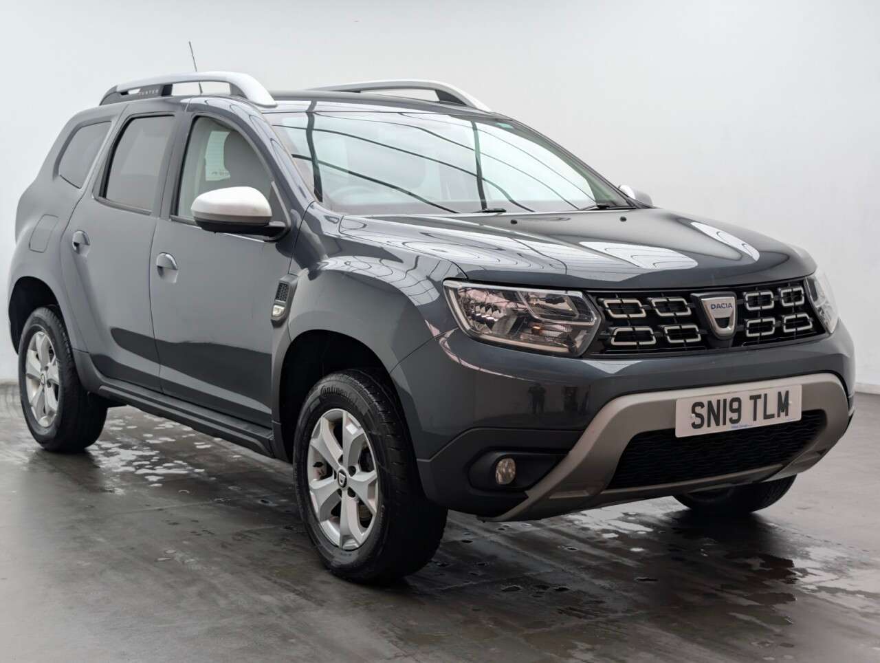 A 2019 DACIA DUSTER 1.6 SCe Comfort SUV 5dr Petrol Manual Euro 6 (s/s) (115 ps) BLUETOOTH+CRUIS A 2019 DACIA DUSTER 1.6 SCe Comfort SUV 5dr Petrol Manual Euro 6 (s/s) (115 ps) BLUETOOTH+CRUIS