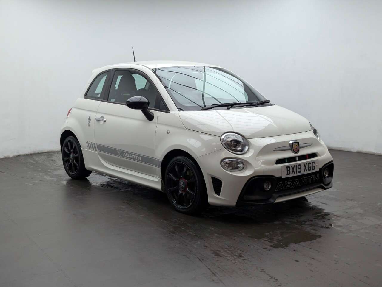 A 2019 ABARTH 595 1.4 T-Jet 70th Hatchback 3dr Petrol Manual Euro 6 (145 ps) 16" ALLOYS+BLUET A 2019 ABARTH 595 1.4 T-Jet 70th Hatchback 3dr Petrol Manual Euro 6 (145 ps) 16" ALLOYS+BLUET