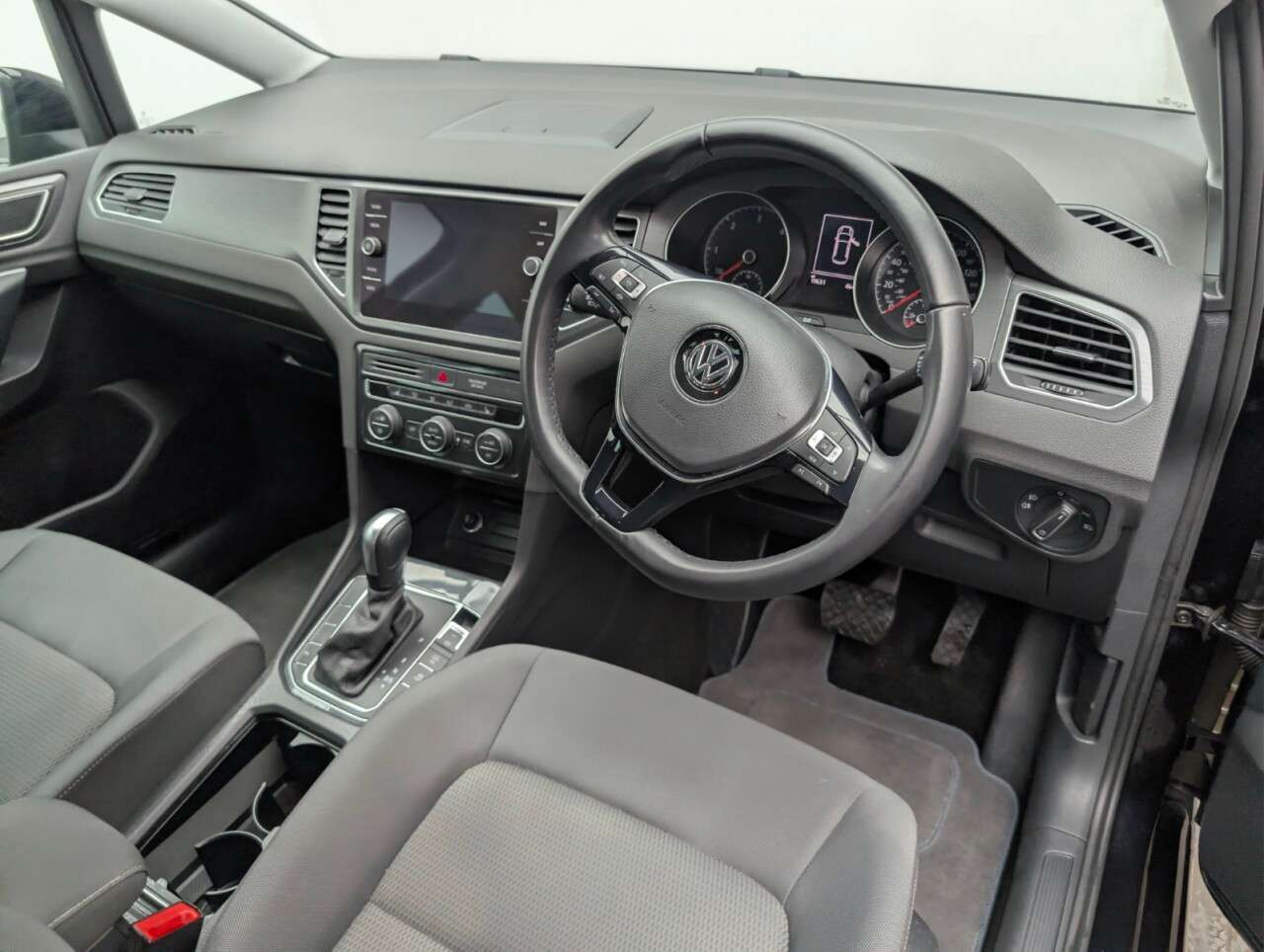 2020 VOLKSWAGEN GOLF SV 2020 VOLKSWAGEN GOLF SV