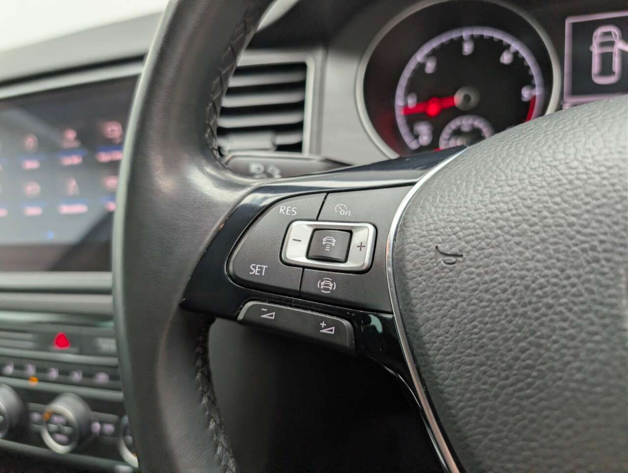 2020 VOLKSWAGEN GOLF SV 2020 VOLKSWAGEN GOLF SV