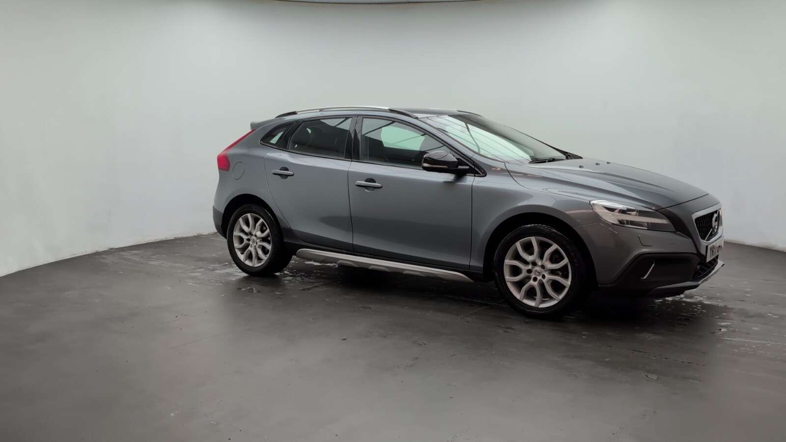 2017 VOLVO V40 CROSS COUNTRY 2017 VOLVO V40 CROSS COUNTRY