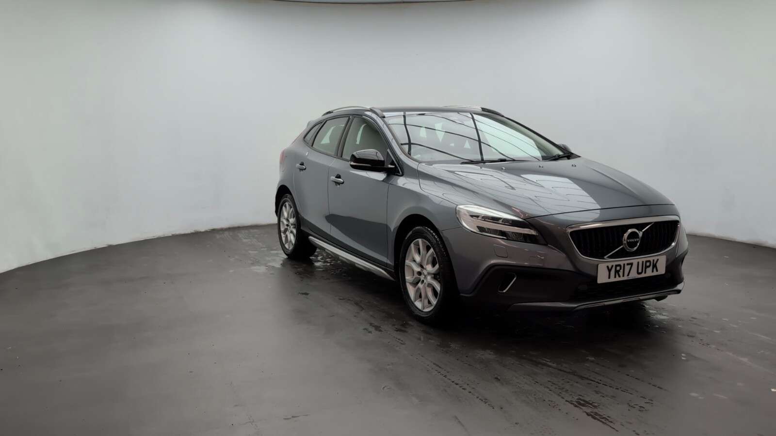 2017 VOLVO V40 CROSS COUNTRY 2017 VOLVO V40 CROSS COUNTRY