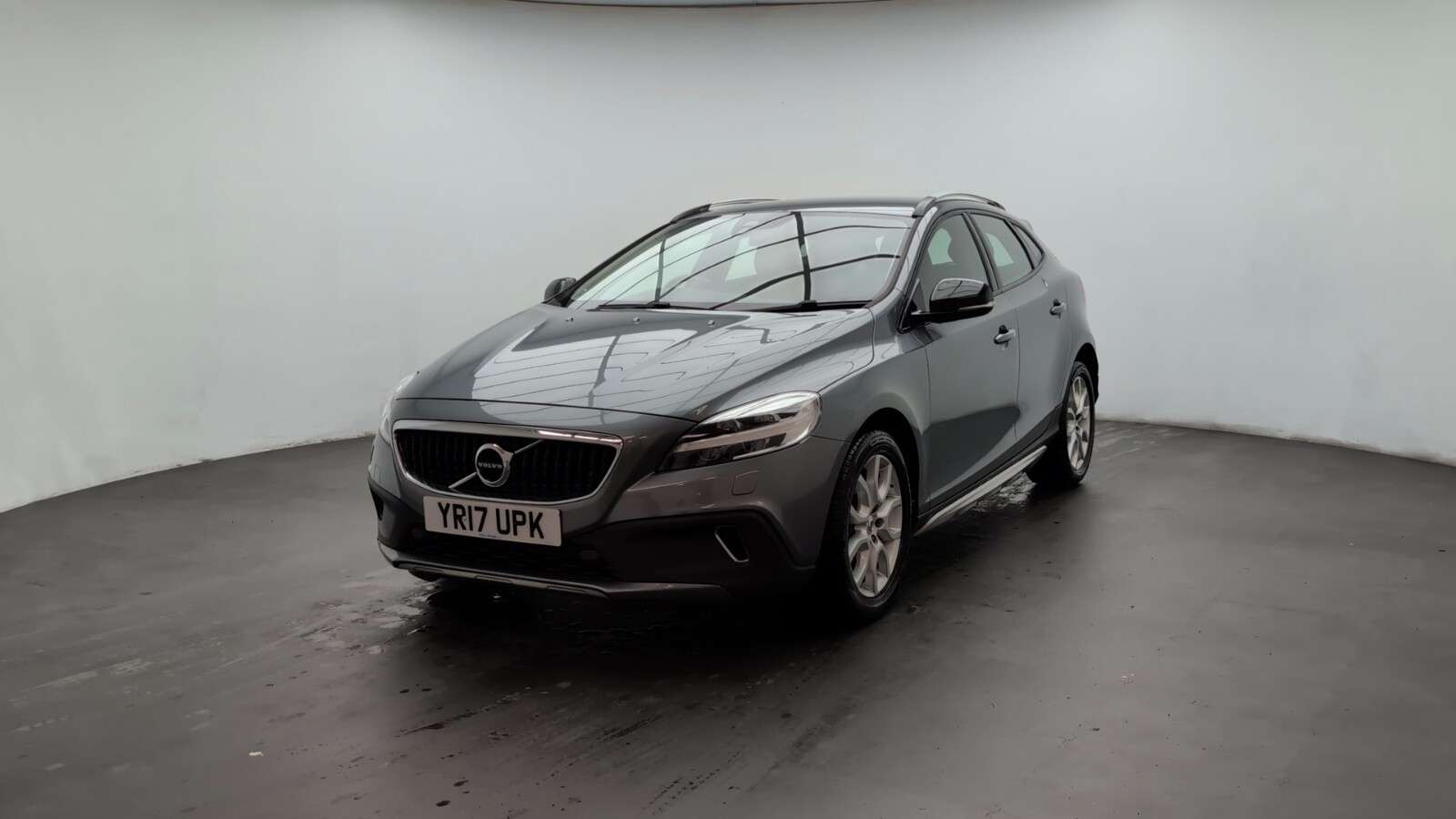 2017 VOLVO V40 CROSS COUNTRY 2017 VOLVO V40 CROSS COUNTRY