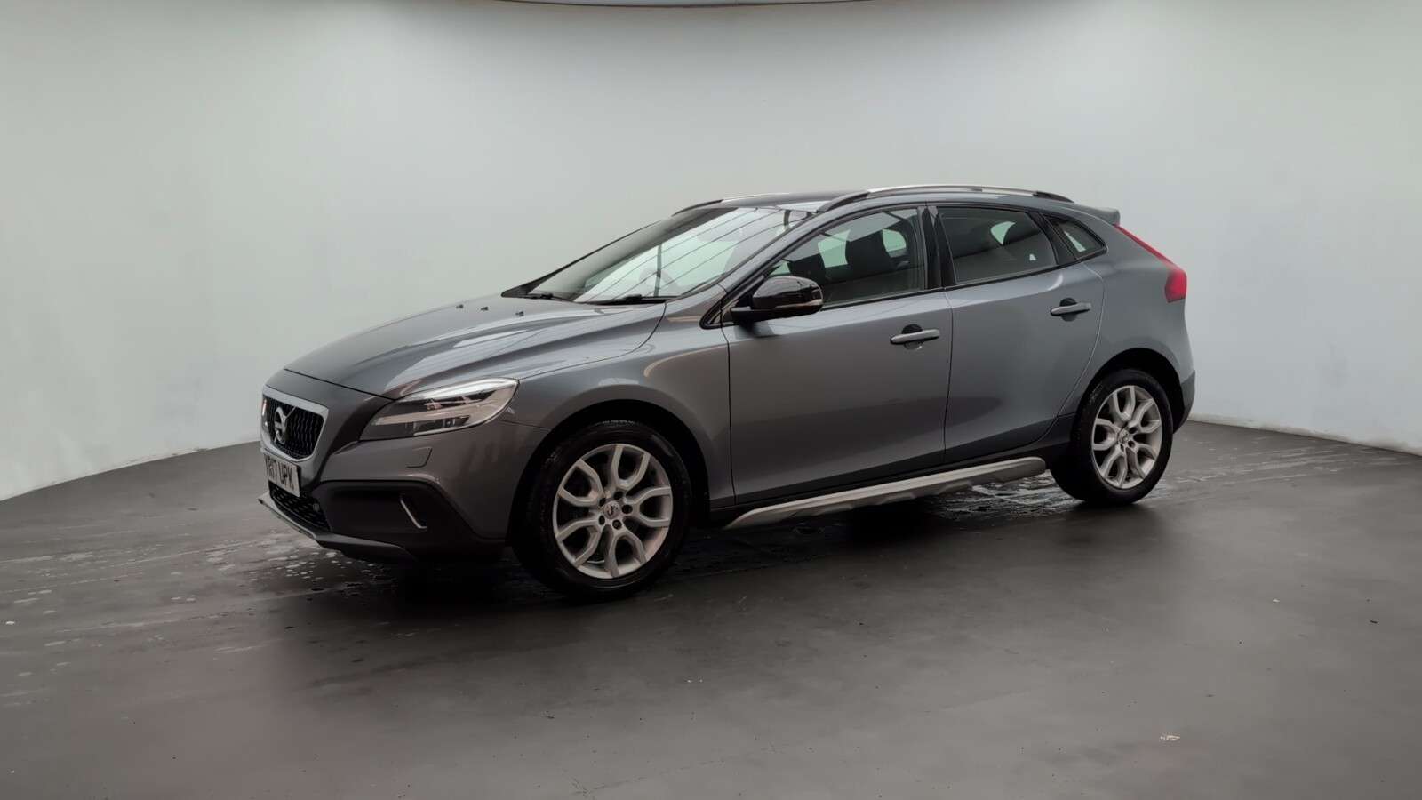 2017 VOLVO V40 CROSS COUNTRY 2017 VOLVO V40 CROSS COUNTRY