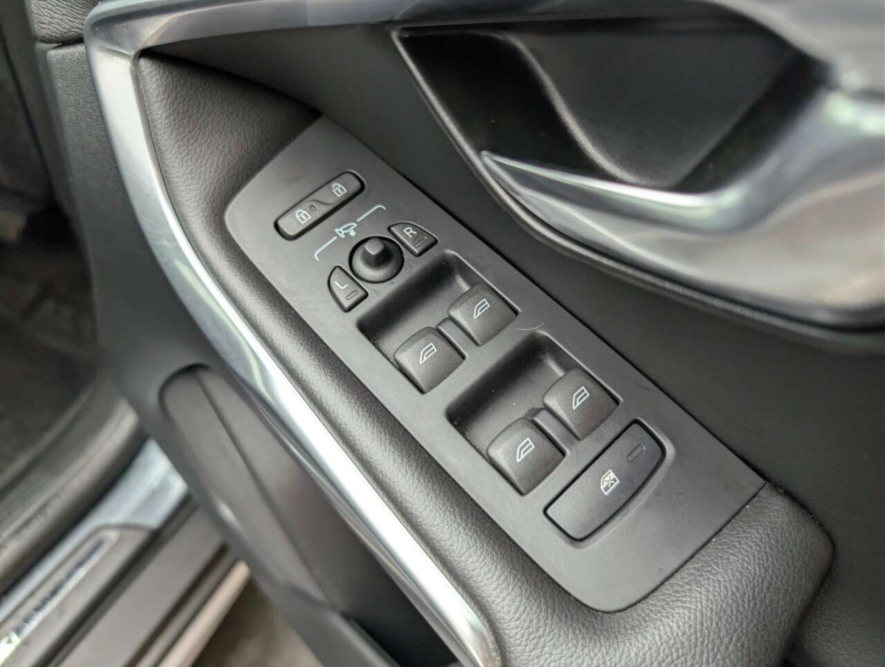 2017 VOLVO V40 CROSS COUNTRY 2017 VOLVO V40 CROSS COUNTRY