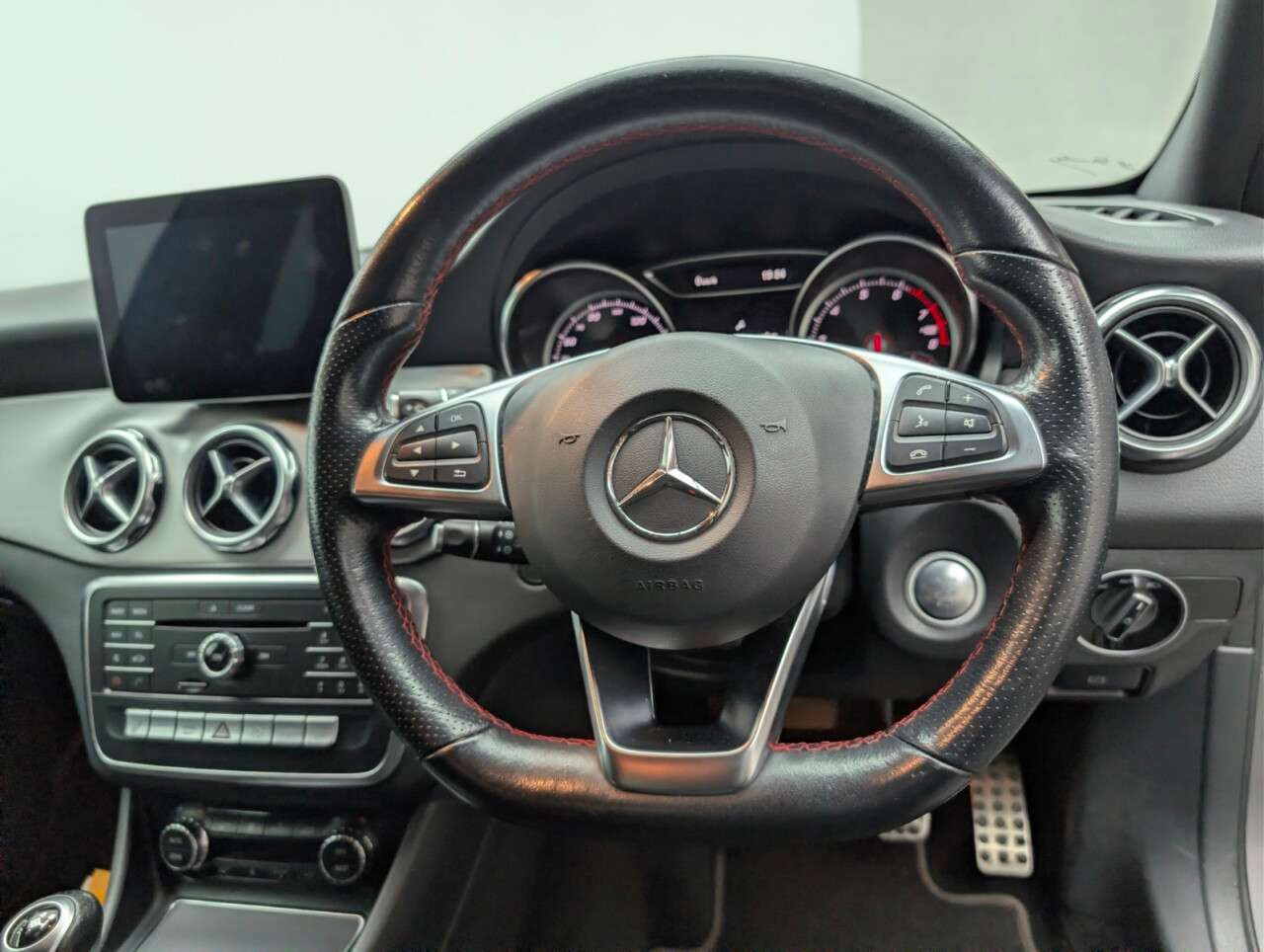 2018 MERCEDES-BENZ 180 2018 MERCEDES-BENZ 180