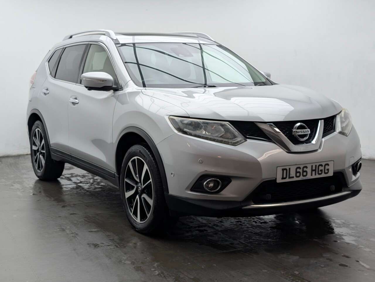 A 2016 NISSAN X-TRAIL 1.6 dCi Tekna SUV 5dr Diesel Manual Euro 6 (s/s) (130 ps) CRUISE CONTROL+PA A 2016 NISSAN X-TRAIL 1.6 dCi Tekna SUV 5dr Diesel Manual Euro 6 (s/s) (130 ps) CRUISE CONTROL+PA