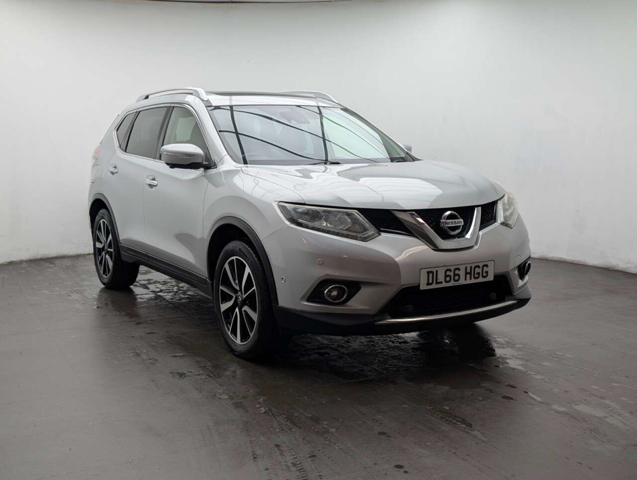 A 2016 NISSAN X-TRAIL 1.6 dCi Tekna SUV 5dr Diesel Manual Euro 6 (s/s) (130 ps) CRUISE CONTROL+PA A 2016 NISSAN X-TRAIL 1.6 dCi Tekna SUV 5dr Diesel Manual Euro 6 (s/s) (130 ps) CRUISE CONTROL+PA