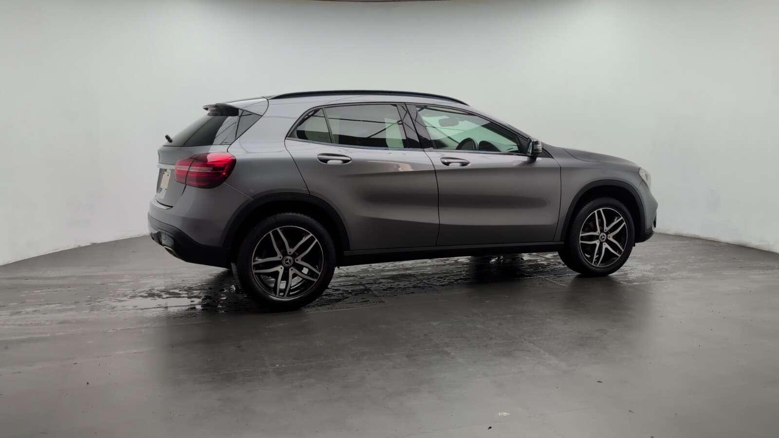 2018 MERCEDES-BENZ 180 2018 MERCEDES-BENZ 180