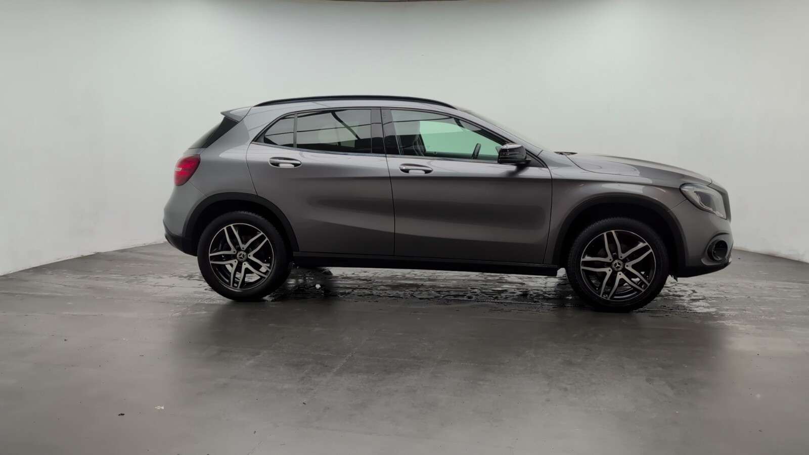 2018 MERCEDES-BENZ 180 2018 MERCEDES-BENZ 180