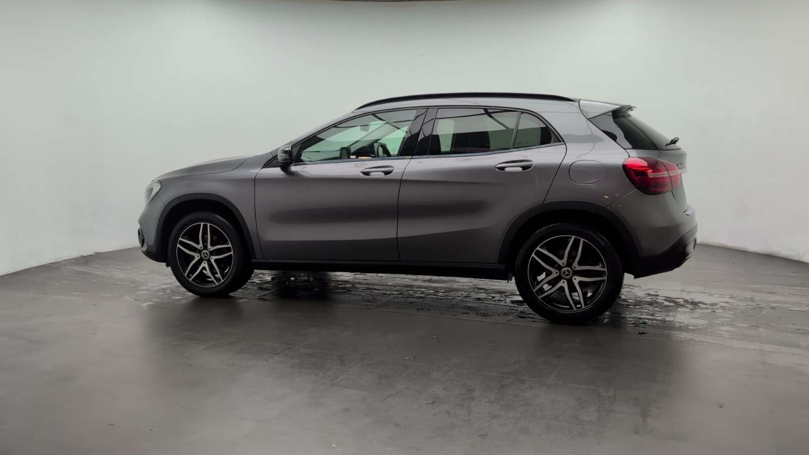 2018 MERCEDES-BENZ 180 2018 MERCEDES-BENZ 180