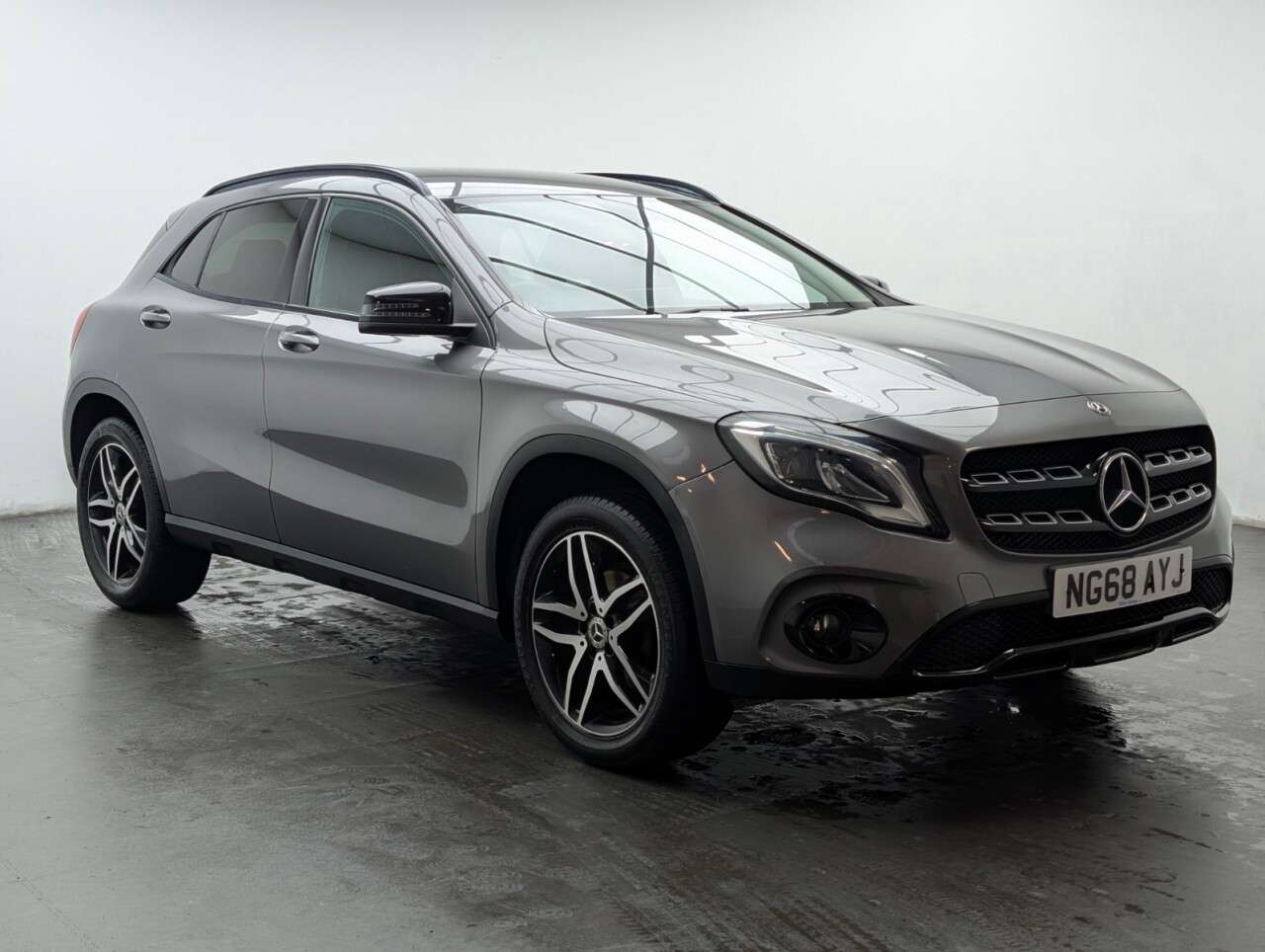 A 2018 MERCEDES-BENZ 180 1.6 GLA180 Urban Edition SUV 5dr Petrol 7G-DCT Euro 6 (s/s) (122 ps) APPLE A 2018 MERCEDES-BENZ 180 1.6 GLA180 Urban Edition SUV 5dr Petrol 7G-DCT Euro 6 (s/s) (122 ps) APPLE