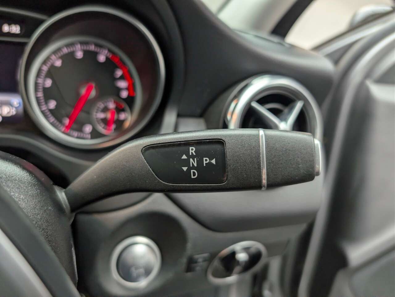 2018 MERCEDES-BENZ 180 2018 MERCEDES-BENZ 180