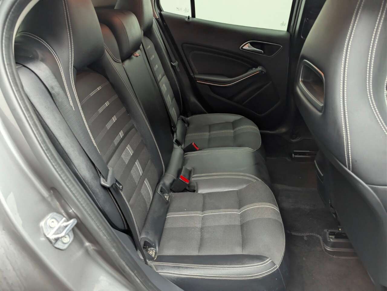 2018 MERCEDES-BENZ 180 2018 MERCEDES-BENZ 180