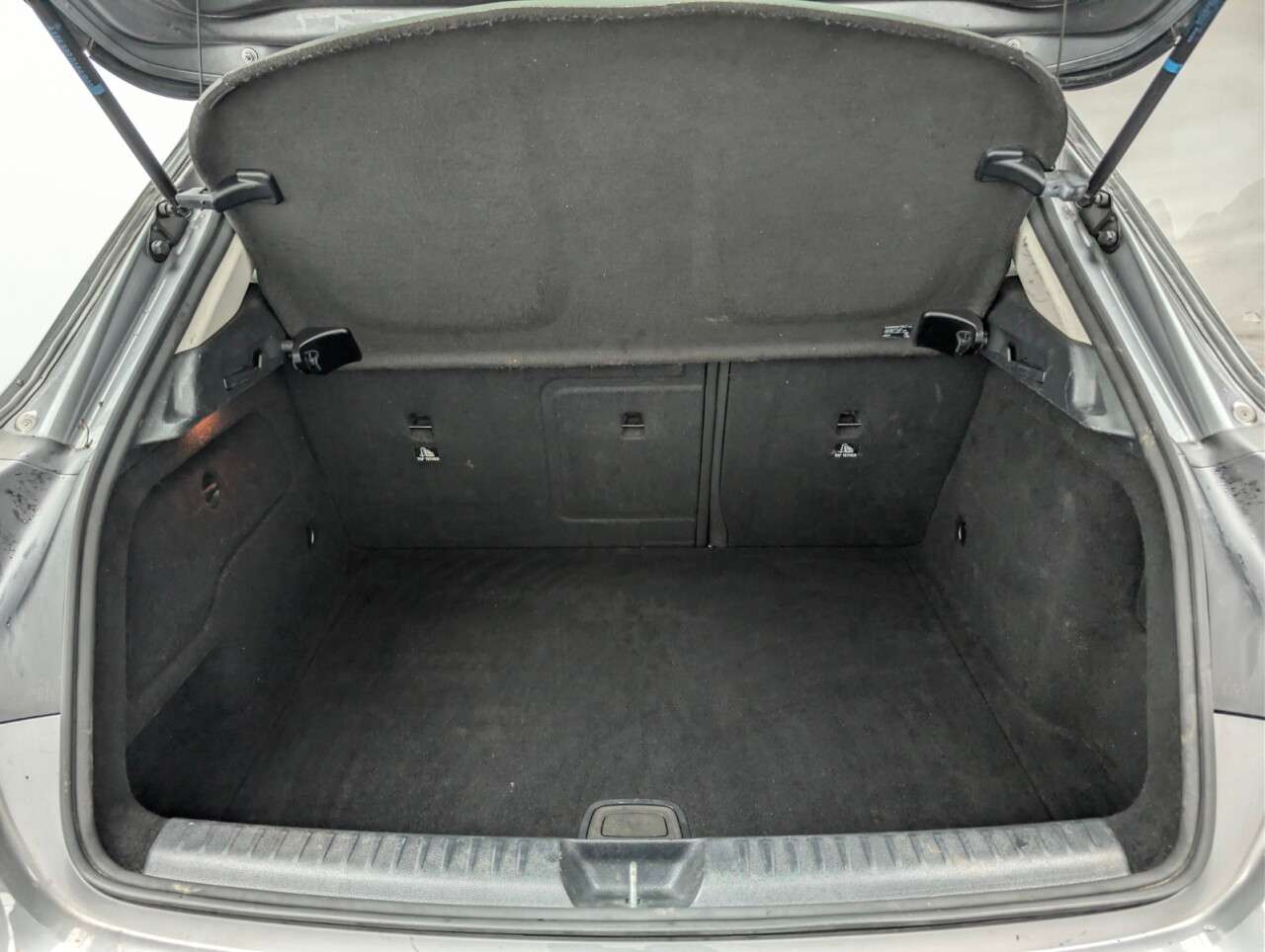 2018 MERCEDES-BENZ 180 2018 MERCEDES-BENZ 180