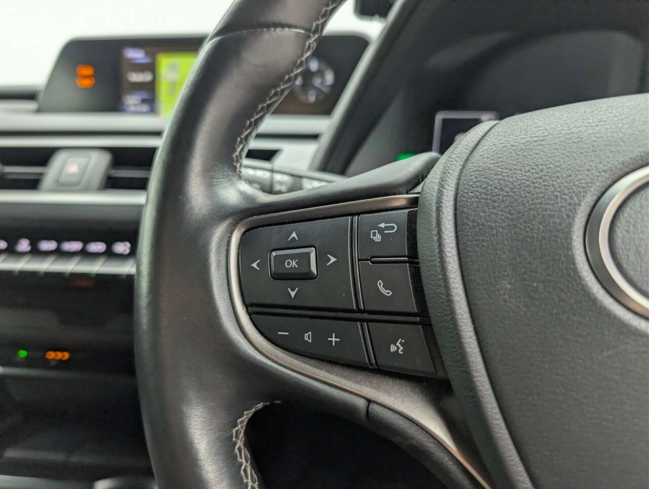 2021 LEXUS UX 2021 LEXUS UX