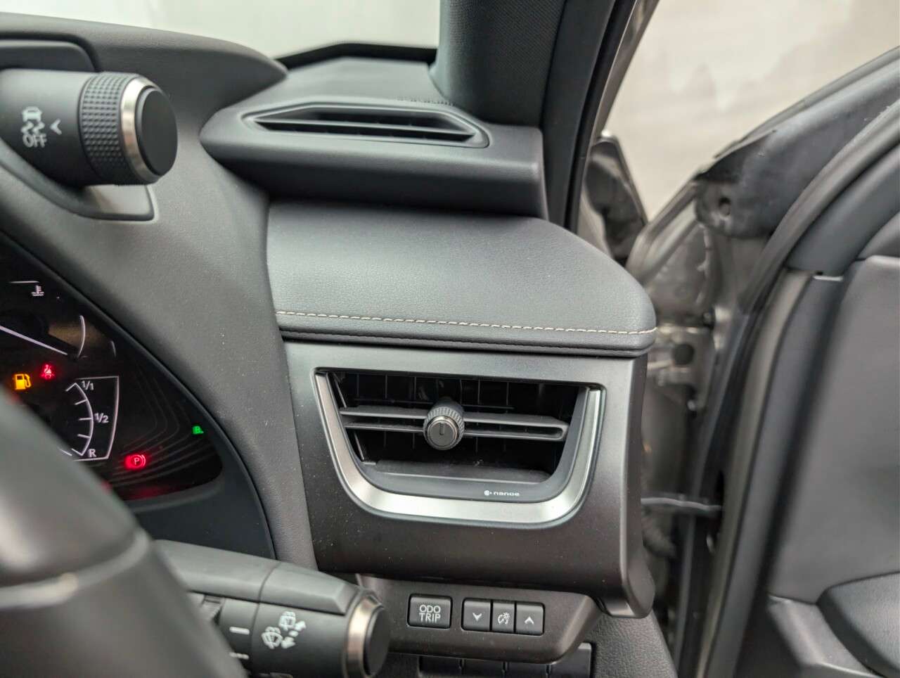 2021 LEXUS UX 2021 LEXUS UX