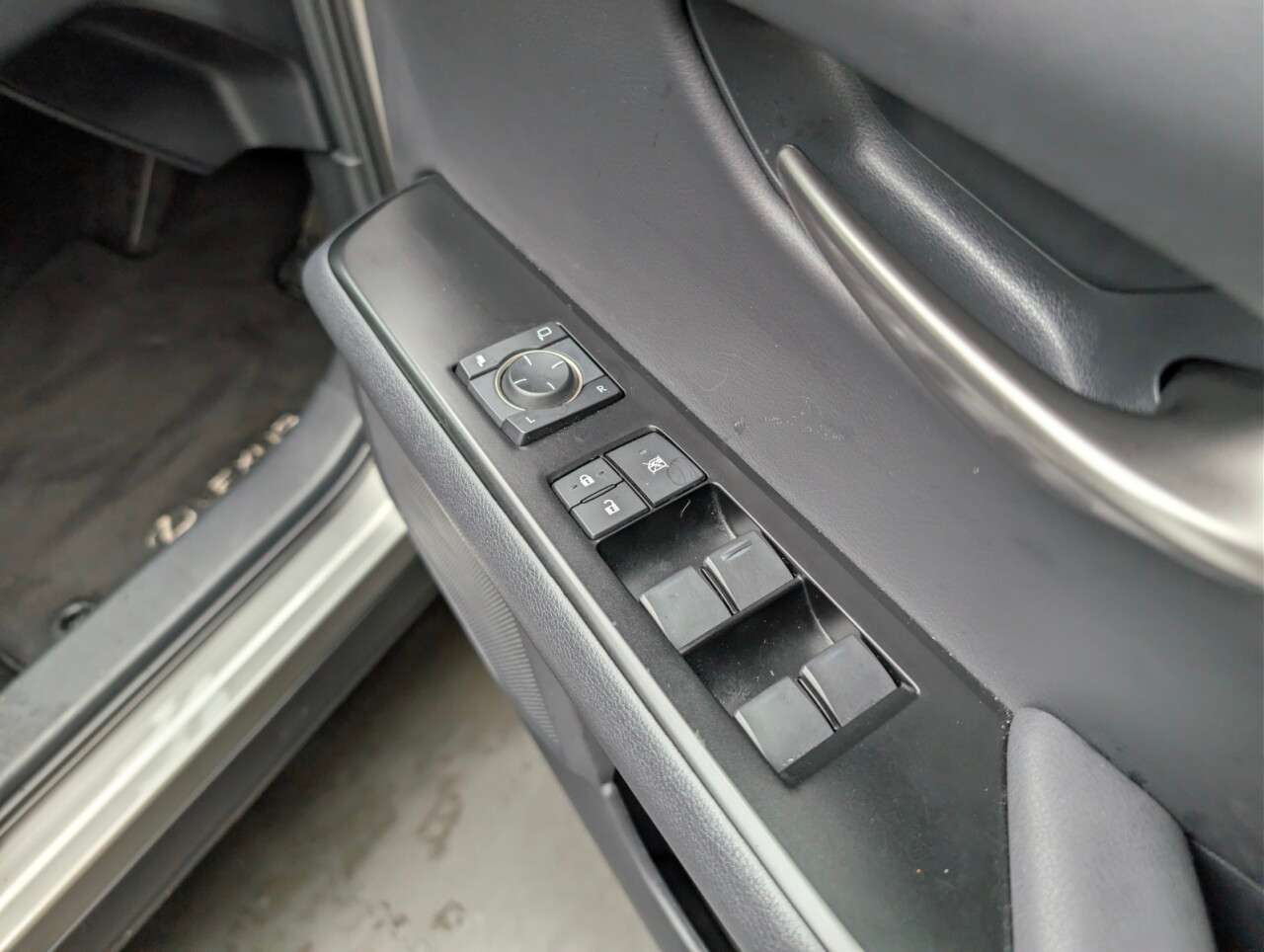 2021 LEXUS UX 2021 LEXUS UX