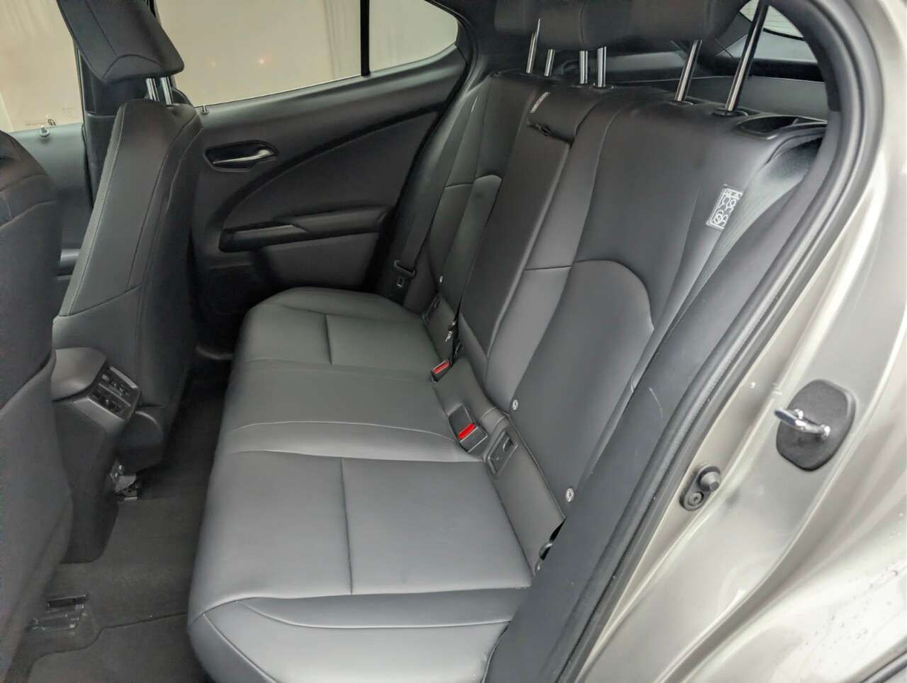 2021 LEXUS UX 2021 LEXUS UX