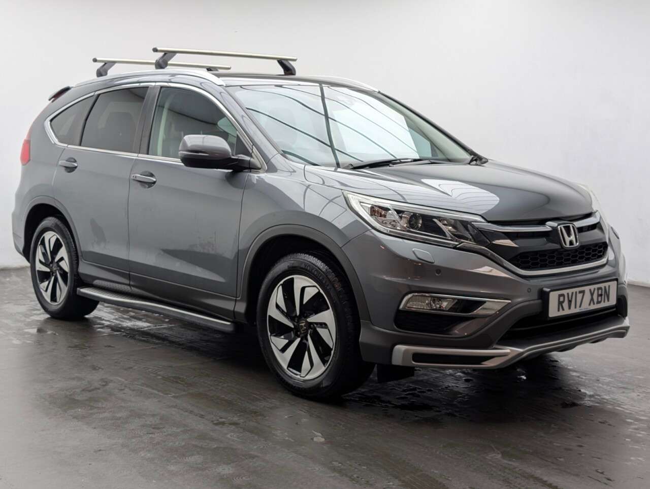A 2017 HONDA CR-V 2.0 i-VTEC EX SUV 5dr Petrol Manual 4WD Euro 6 (s/s) (155 ps) PANORAMIC ROO A 2017 HONDA CR-V 2.0 i-VTEC EX SUV 5dr Petrol Manual 4WD Euro 6 (s/s) (155 ps) PANORAMIC ROO