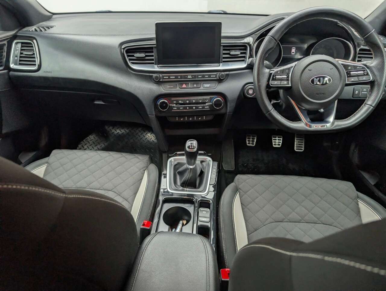 2019 KIA PROCEED 2019 KIA PROCEED