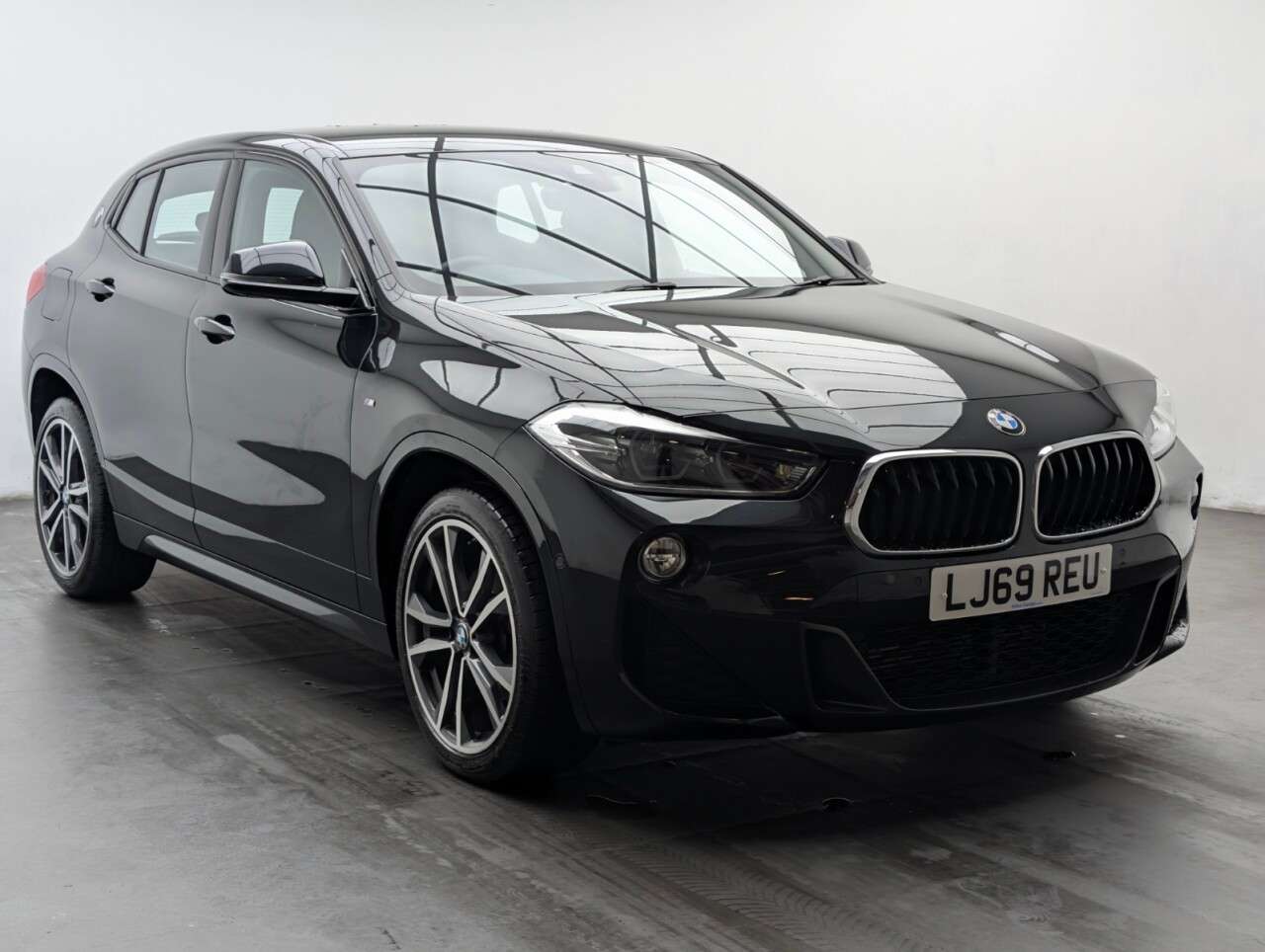 A 2019 BMW X2 1.5 18i M Sport SUV 5dr Petrol DCT sDrive Euro 6 (s/s) (140 ps) PARKING CAM A 2019 BMW X2 1.5 18i M Sport SUV 5dr Petrol DCT sDrive Euro 6 (s/s) (140 ps) PARKING CAM
