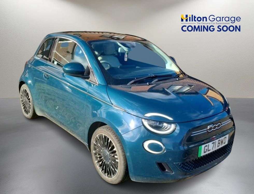 A 2021 FIAT 500E 42kWh La Prima Hatchback 3dr Electric Auto (118 ps) A 2021 FIAT 500E 42kWh La Prima Hatchback 3dr Electric Auto (118 ps)
