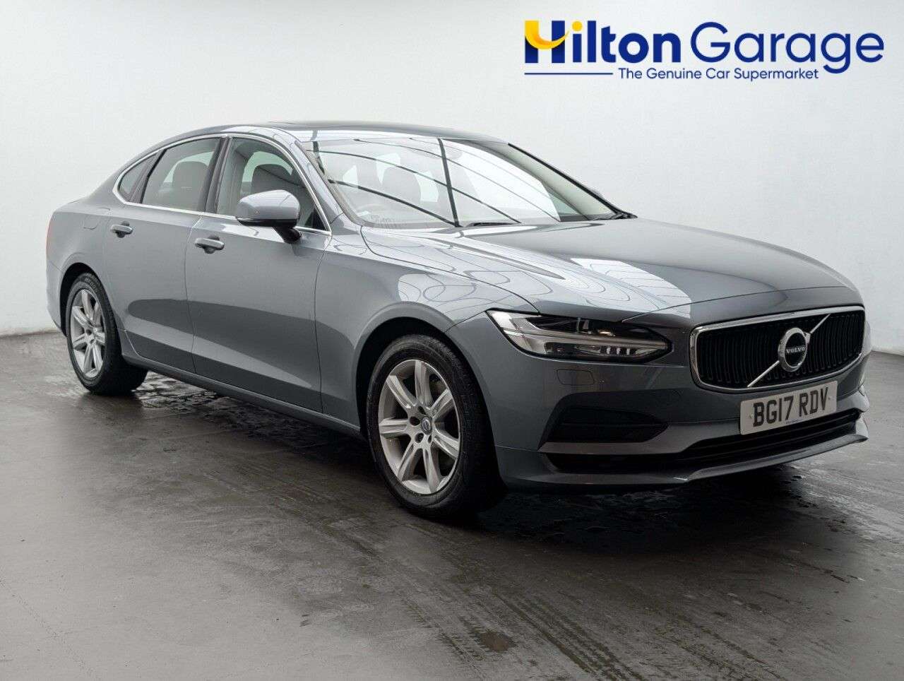 A 2017 VOLVO S90 2.0 D4 Momentum Saloon 4dr Diesel Auto Euro 6 (s/s) (190 ps) NAVIGATION+HEA A 2017 VOLVO S90 2.0 D4 Momentum Saloon 4dr Diesel Auto Euro 6 (s/s) (190 ps) NAVIGATION+HEA