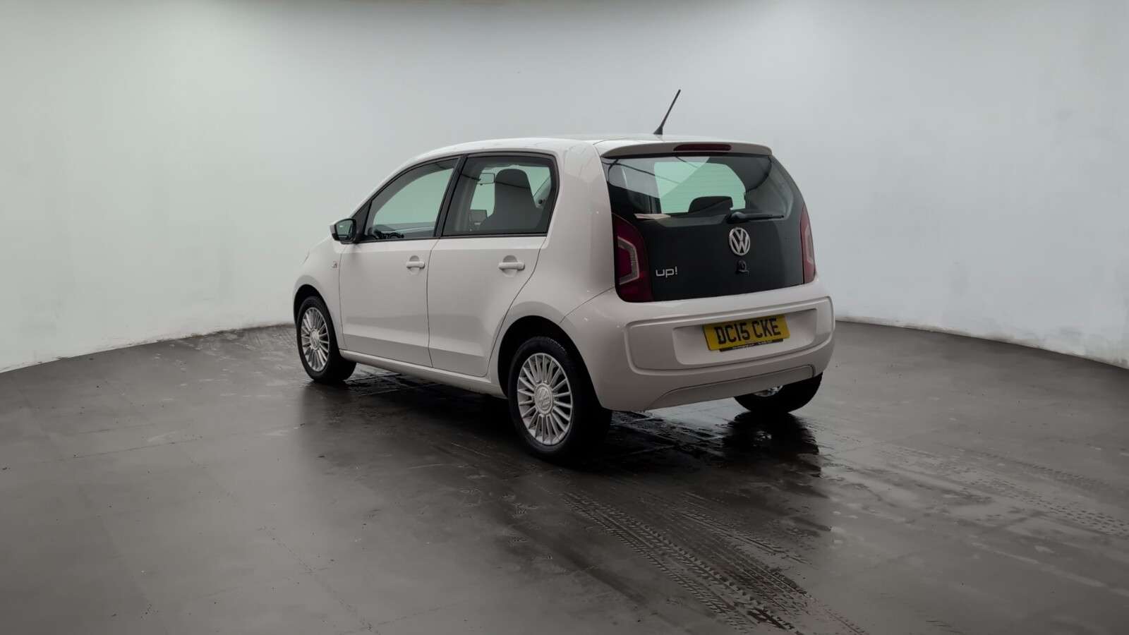 2015 VOLKSWAGEN UP! 2015 VOLKSWAGEN UP!
