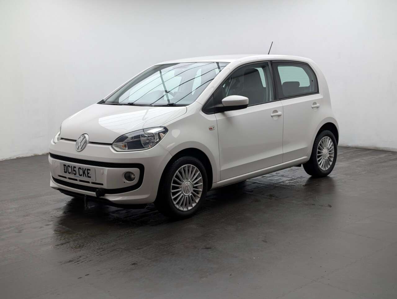 2015 VOLKSWAGEN UP! 2015 VOLKSWAGEN UP!