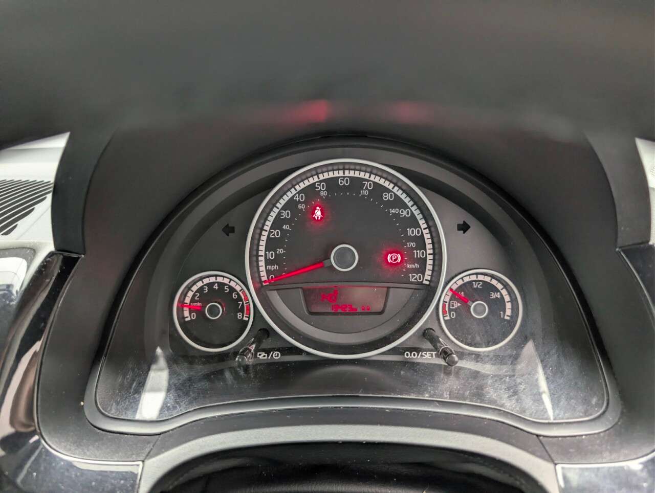 2015 VOLKSWAGEN UP! 2015 VOLKSWAGEN UP!