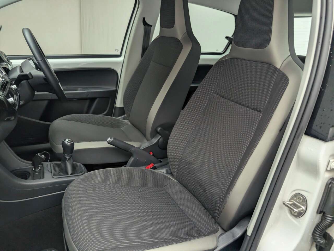 2015 VOLKSWAGEN UP! 2015 VOLKSWAGEN UP!