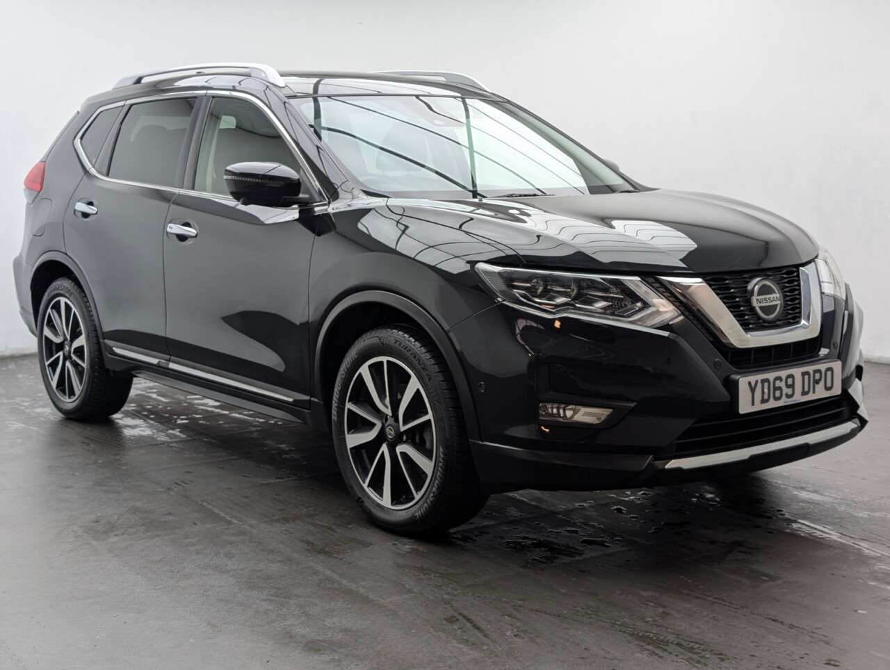 A 2019 NISSAN X-TRAIL 1.7 dCi Tekna SUV 5dr Diesel Manual 4WD Euro 6 (s/s) (150 ps) BLUETOOTH+SUN A 2019 NISSAN X-TRAIL 1.7 dCi Tekna SUV 5dr Diesel Manual 4WD Euro 6 (s/s) (150 ps) BLUETOOTH+SUN