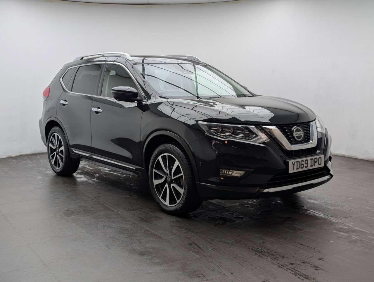 A 2019 NISSAN X-TRAIL 1.7 dCi Tekna SUV 5dr Diesel Manual 4WD Euro 6 (s/s) (150 ps) BLUETOOTH+SUN A 2019 NISSAN X-TRAIL 1.7 dCi Tekna SUV 5dr Diesel Manual 4WD Euro 6 (s/s) (150 ps) BLUETOOTH+SUN