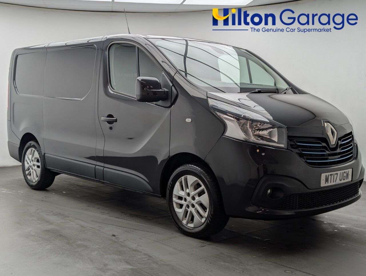 A 2017 RENAULT TRAFIC 1.6 dCi 27 Sport Nav Panel Van 5dr Diesel Manual SWB Standard Roof Euro 6 ( A 2017 RENAULT TRAFIC 1.6 dCi 27 Sport Nav Panel Van 5dr Diesel Manual SWB Standard Roof Euro 6 (