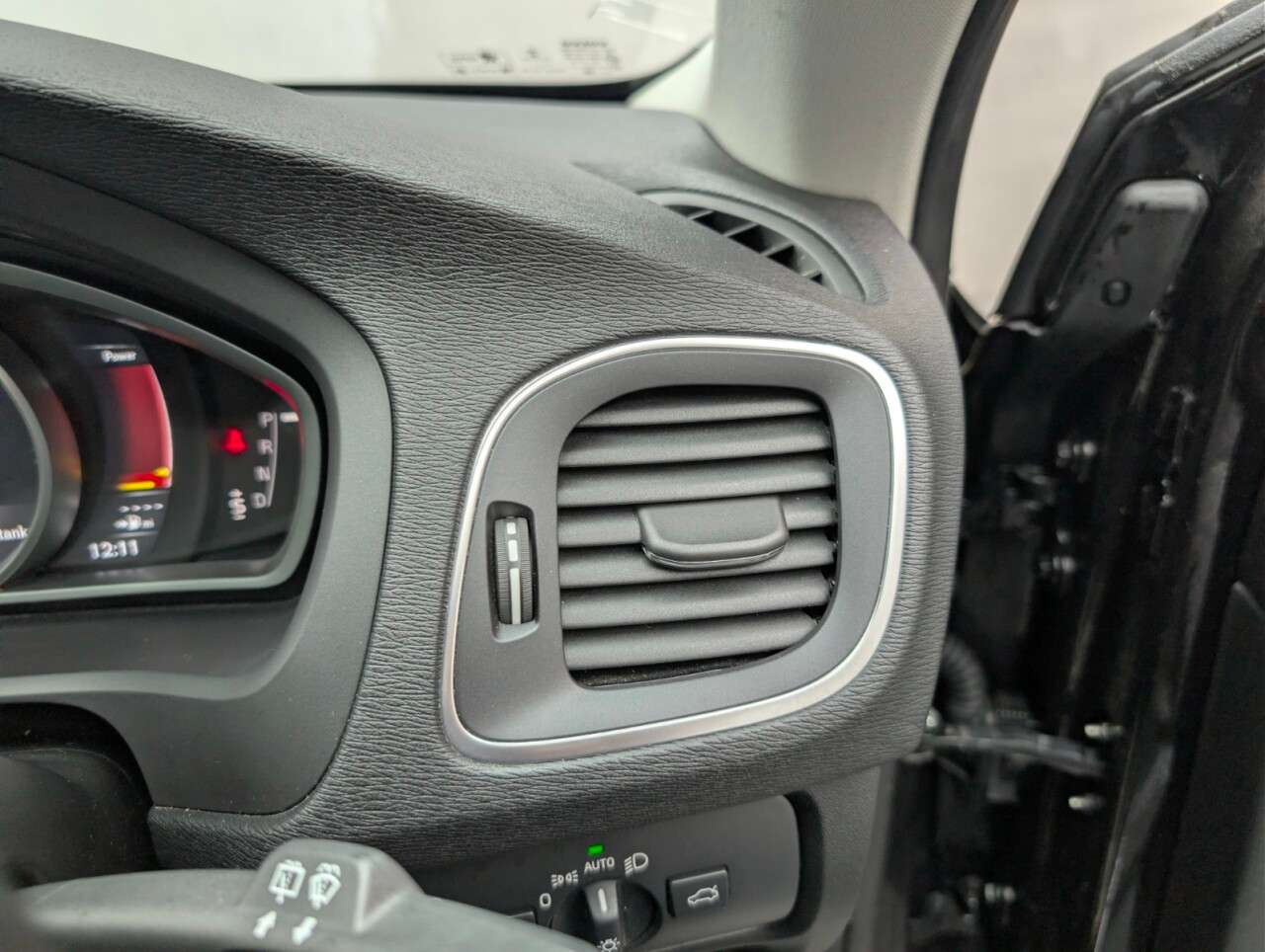 2017 VOLVO V40 CROSS COUNTRY 2017 VOLVO V40 CROSS COUNTRY