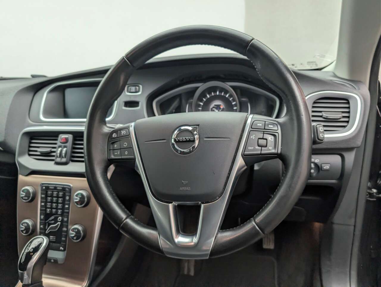 2017 VOLVO V40 CROSS COUNTRY 2017 VOLVO V40 CROSS COUNTRY