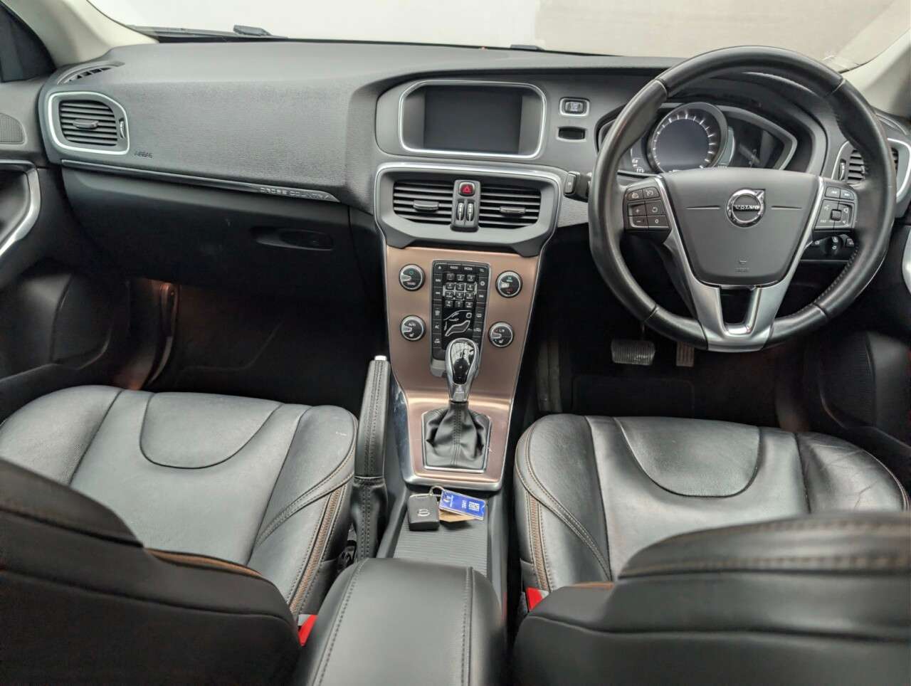 2017 VOLVO V40 CROSS COUNTRY 2017 VOLVO V40 CROSS COUNTRY