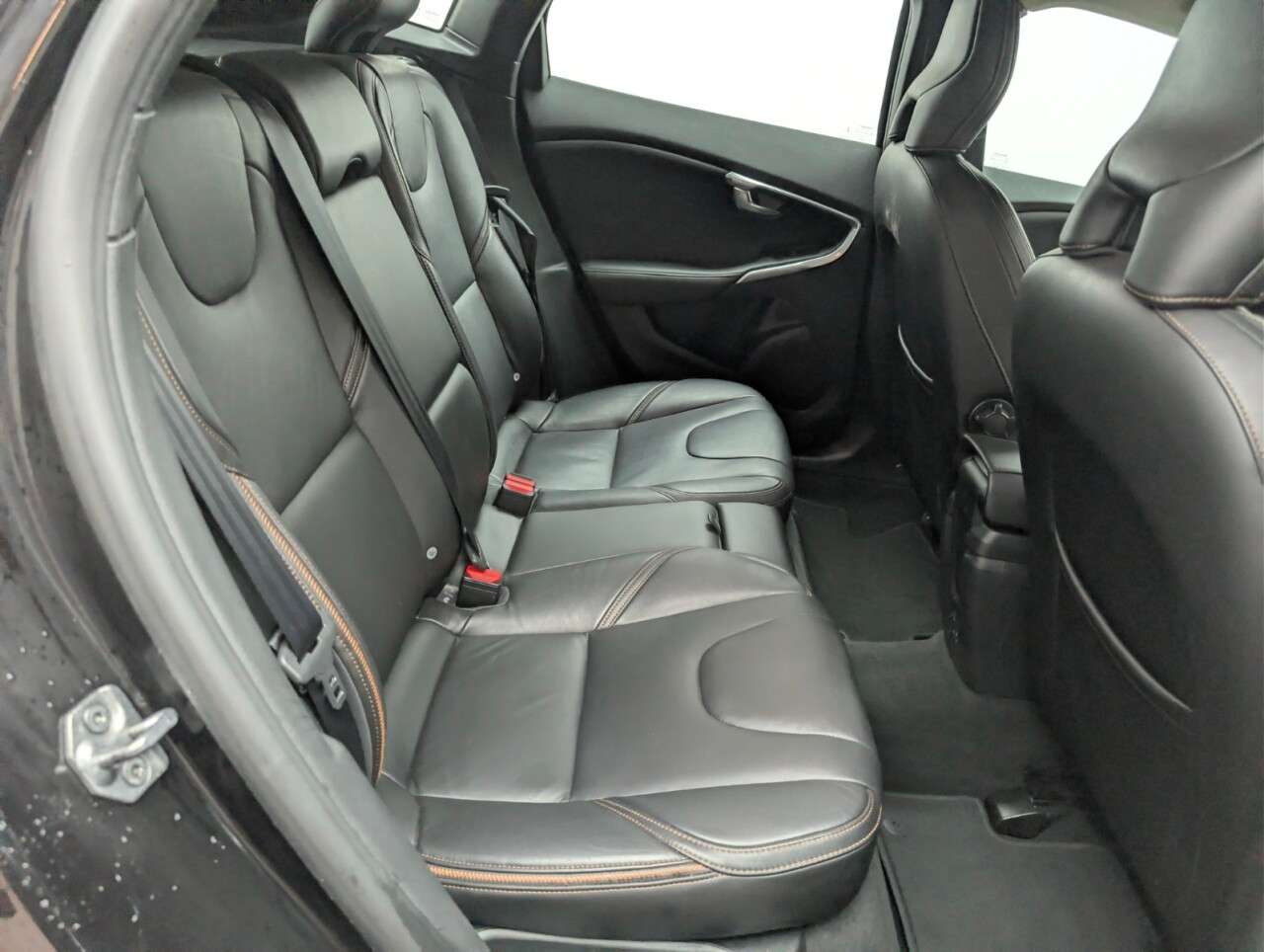 2017 VOLVO V40 CROSS COUNTRY 2017 VOLVO V40 CROSS COUNTRY