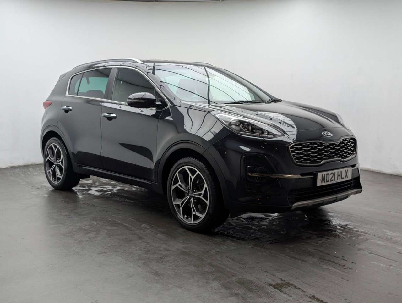 A 2021 KIA SPORTAGE 1.6 T-GDi GT-Line SUV 5dr Petrol Manual Euro 6 (s/s) (174 bhp) NAVIGATION+P A 2021 KIA SPORTAGE 1.6 T-GDi GT-Line SUV 5dr Petrol Manual Euro 6 (s/s) (174 bhp) NAVIGATION+P