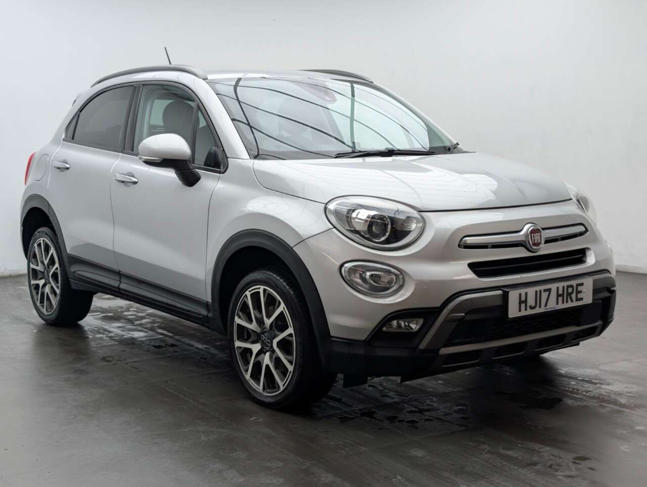A 2017 FIAT 500X 2.0 MultiJetII Cross Plus SUV 5dr Diesel Manual 4WD Euro 6 (s/s) (140 ps) N A 2017 FIAT 500X 2.0 MultiJetII Cross Plus SUV 5dr Diesel Manual 4WD Euro 6 (s/s) (140 ps) N